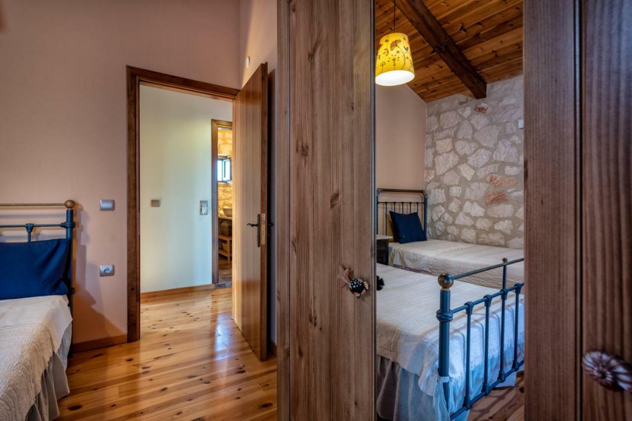 Orfeas Villa Meson Yerakarion Exterior photo
