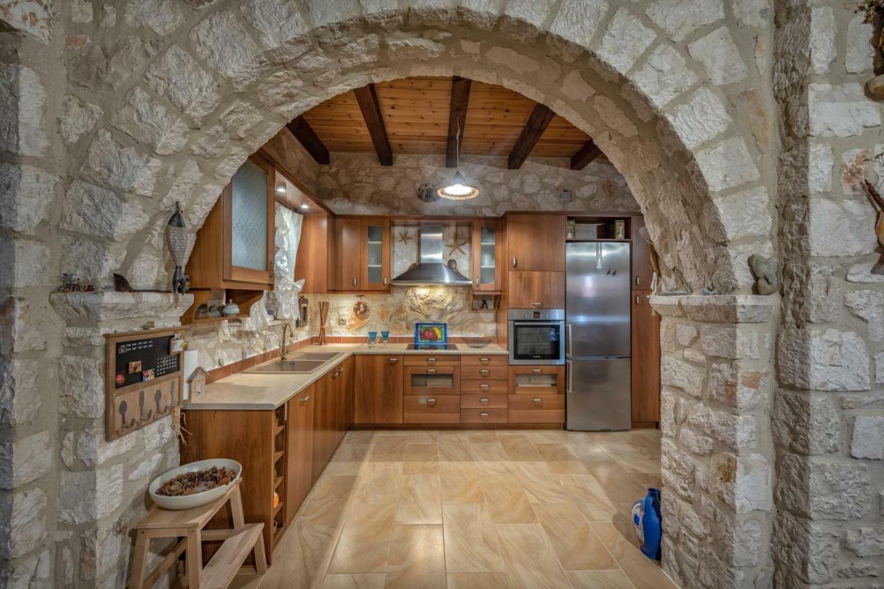 Orfeas Villa Meson Yerakarion Exterior photo